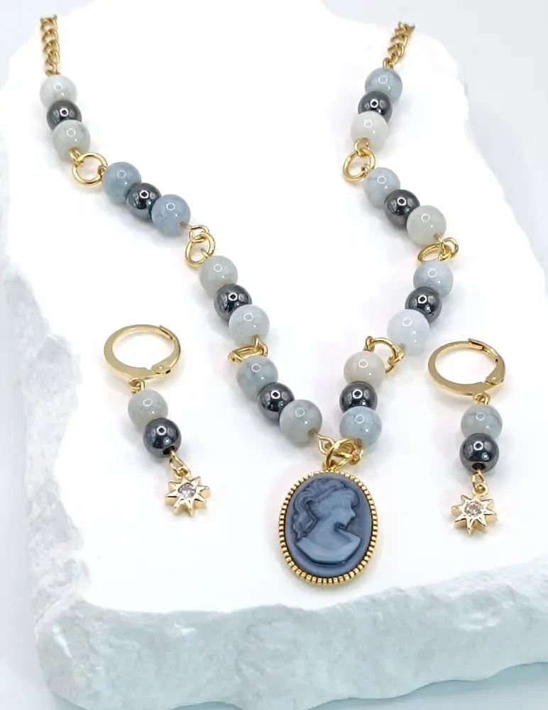 Aeriselle-Grey Lady of Forgotten Land Earrings-Edelstahl Gold - Ohrringe