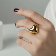 Solvaris-Golden Heart Embrace Ring-Edelstahl Gold & Silver - Ringe