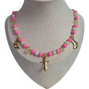 6 mm Glasperlen in Hellgrün   rosa Acrylperlen in transparent Hellgrüner Stern an einer Edelstahlkette in Gold