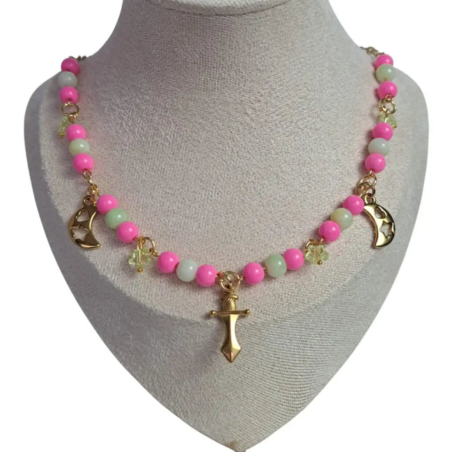 6 mm Glasperlen in Hellgrün   rosa Acrylperlen in transparent Hellgrüner Stern an einer Edelstahlkette in Gold