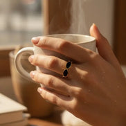 Solvaris-Midnight Oval Enamel Ring-Edelstahl Gold - Ringe