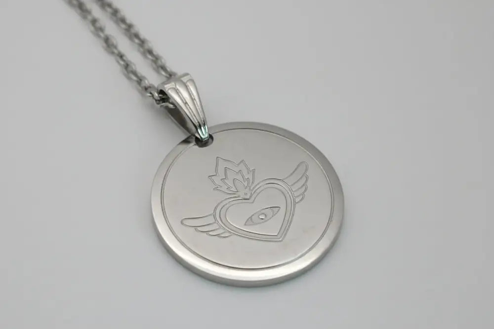 Heilige Herz Edelstahl Anhanger und Silber Edelstahl Kette