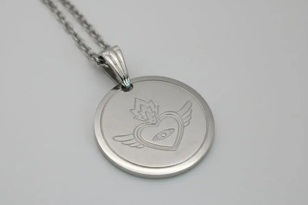 Heilige Herz Edelstahl Anhanger und Silber Edelstahl Kette